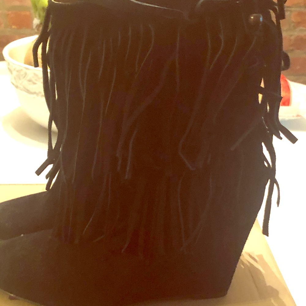 Women’s Suede fringe boots